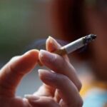 Mối quan hệ giữa hút thuốc lá và khả năng sinh sản