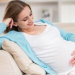 Mang thai tháng đầu ăn gì tốt cho thai nhi?