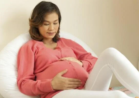 Dây rốn bám màng có ảnh hưởng tới thai nhi không?