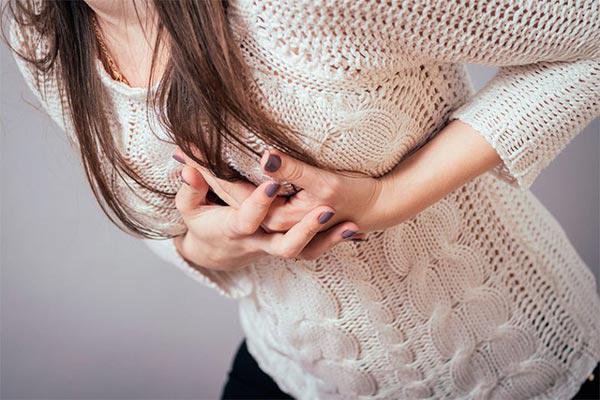 Bị dồn nén ở lồng ngực là dấu hiệu cảnh báo bệnh lý nào?